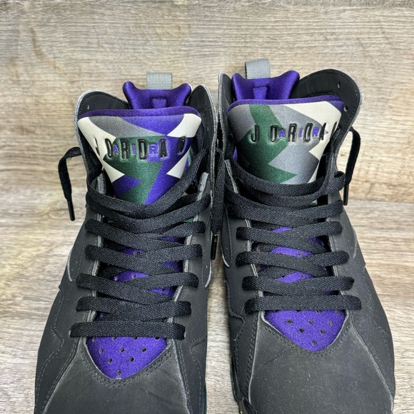 Size 11- Jordan 7 Retro Bucks Away, Ray Allen 2019 - Picture 12 of 14